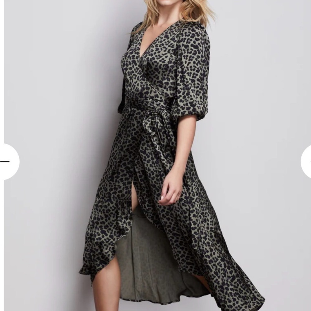 NWT GOOD AMERICAN THE WRAP BODY DRESS Size 7 Color Sage Leopard Print